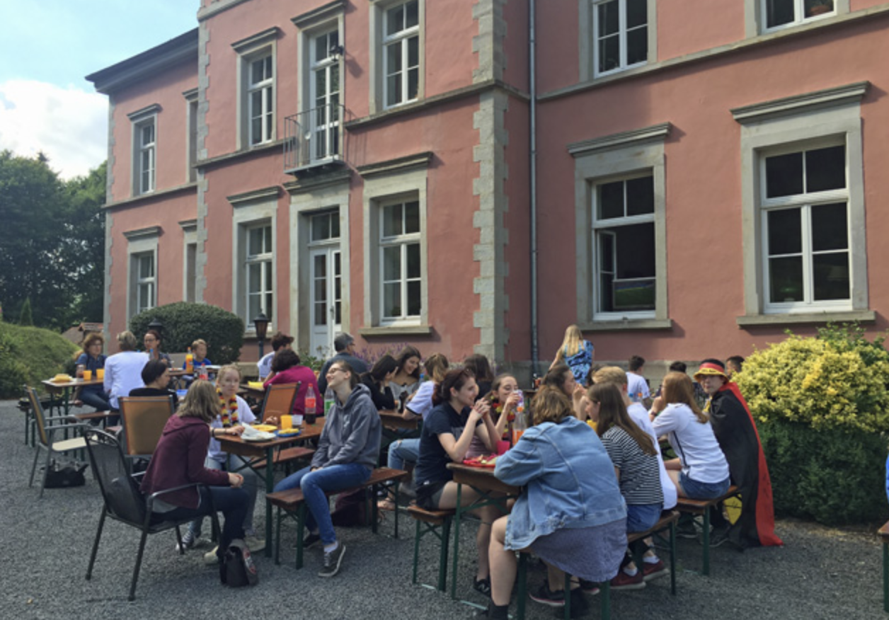 Schloss Löseck – Terrasse und Park